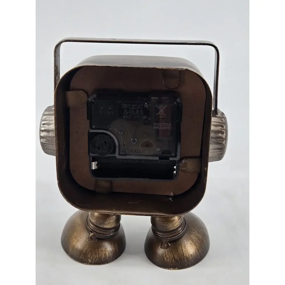Retro Steampunk Robot Table Clock Industrial Style Desk Shelf Uses AA Battery